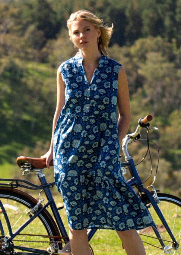 Ember Midi Dress Blue Meadow - Image 4