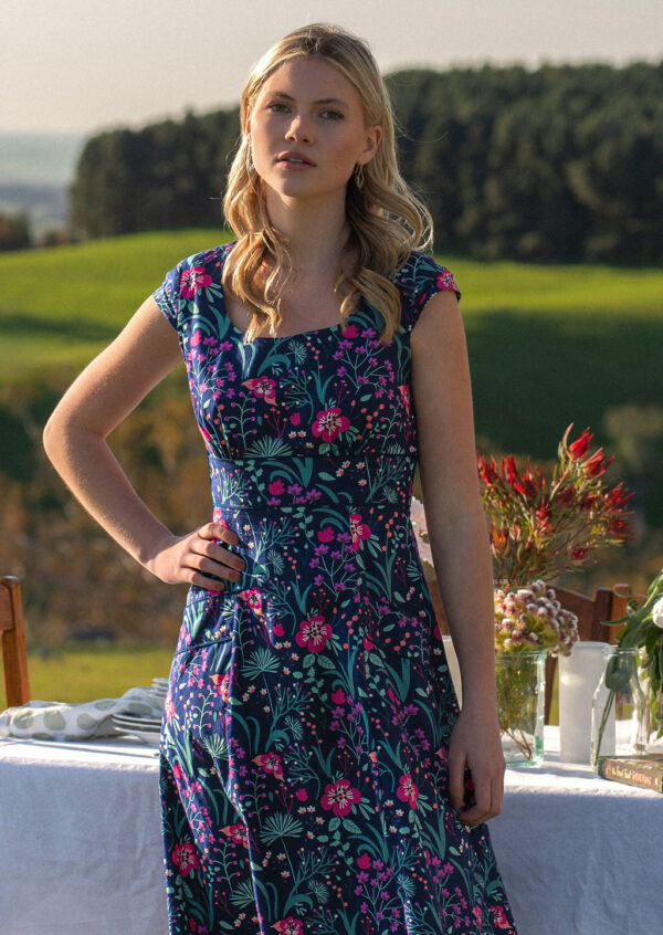 Scarlett Dress Dianthus - Image 11