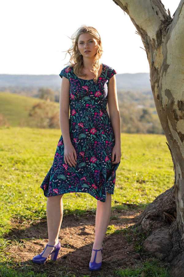 Scarlett Dress Dianthus - Image 7