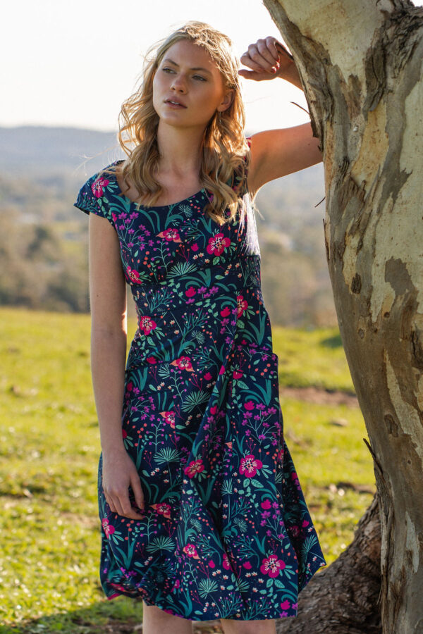 Scarlett Dress Dianthus - Image 8